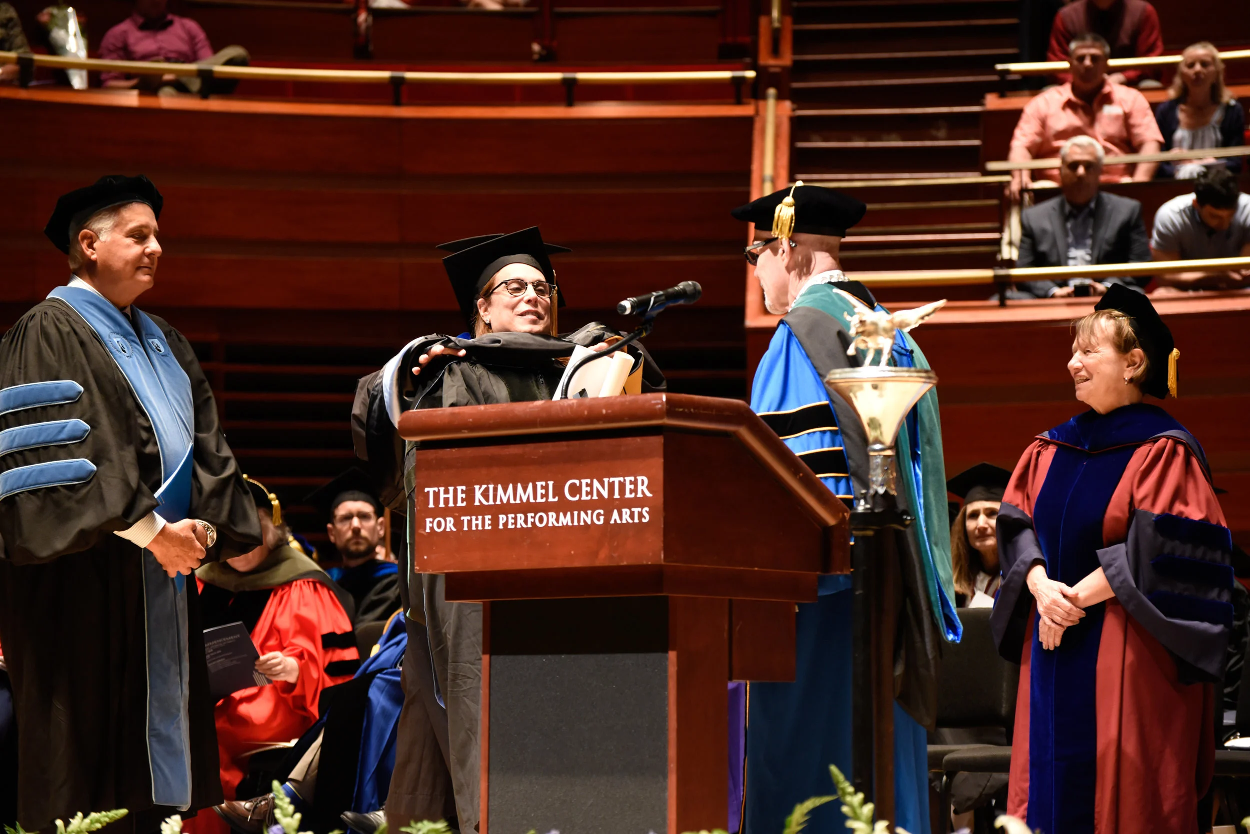 Dr. Robin L. Smith receives Honorary Doctor of Science Degree from Thomas Jefferson University