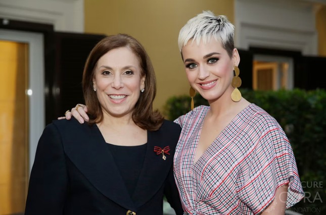 Dr. Robin L. Smith with Katy Perry.